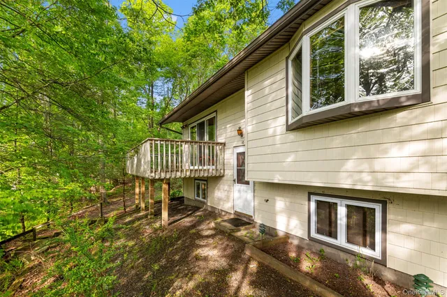 $599,000 | 16 Fairway Drive, Highland Lake, NY 12743