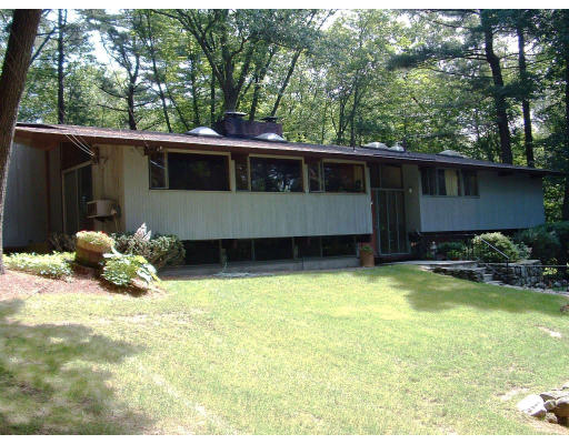 148 Woodridge Road Wayland, MA 01778 - Photo 2 of 15 Gallery Image 2