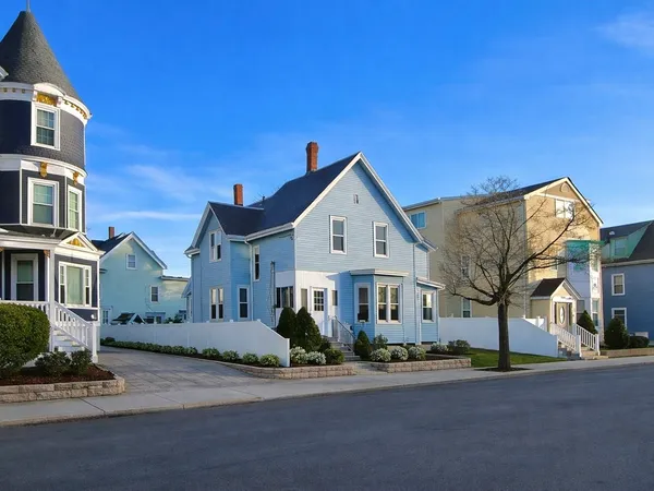 $869,900 | 502 Western Avenue, Lynn, MA 01904