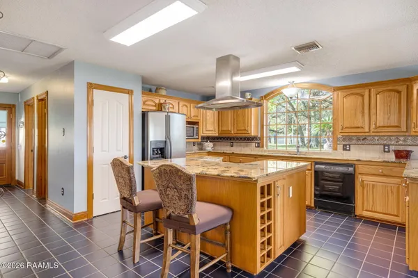 $550,000 | 7733 Highway 87, Jeanerette, LA 70544