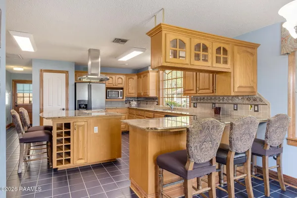 $550,000 | 7733 Highway 87, Jeanerette, LA 70544