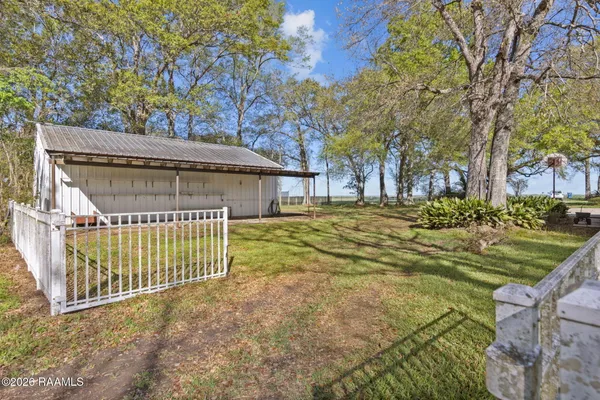 $550,000 | 7733 Highway 87, Jeanerette, LA 70544