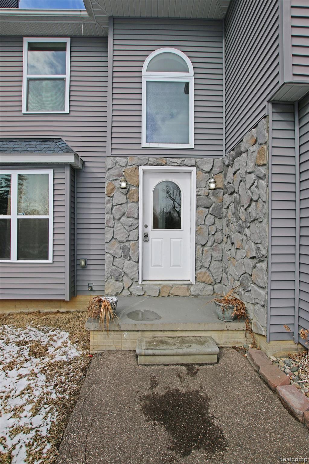5) Front.jpg