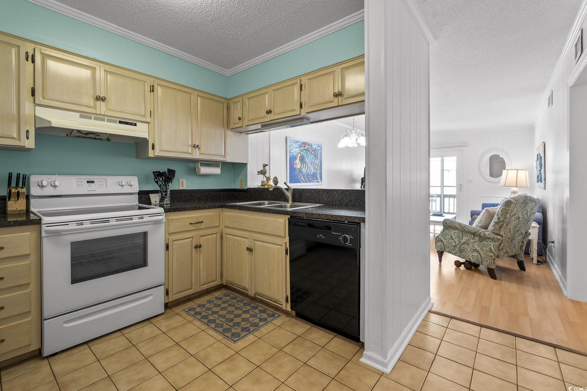 814 North Waccamaw Drive, Unit 208 Murrells Inlet, SC 29576 - Photo 7 of 40