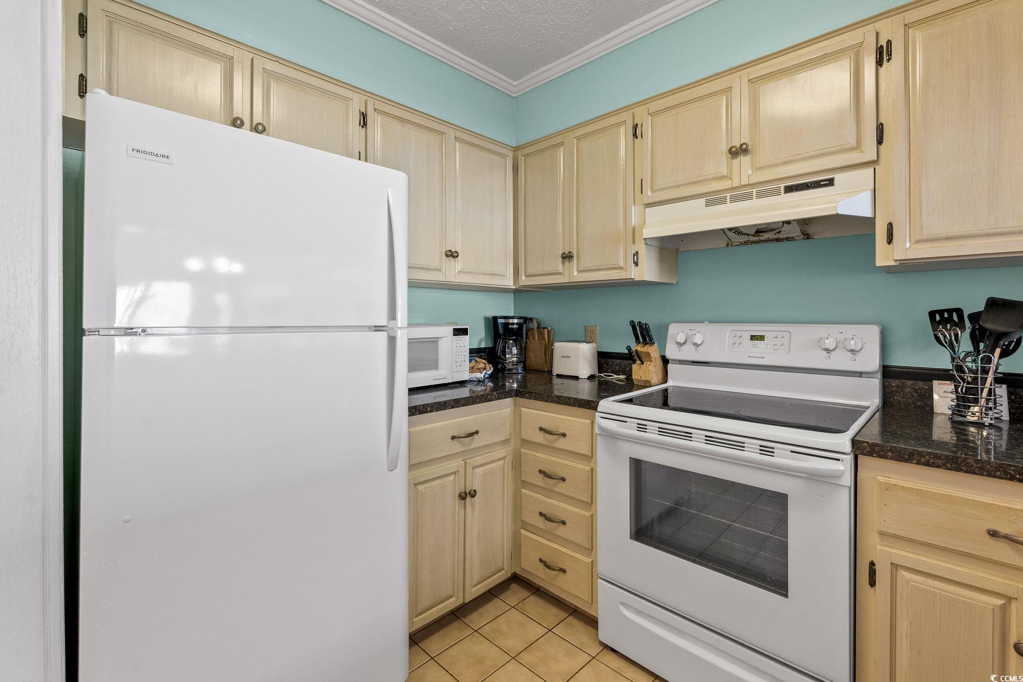 814 North Waccamaw Drive, Unit 208 Murrells Inlet, SC 29576 - Photo 9 of 40