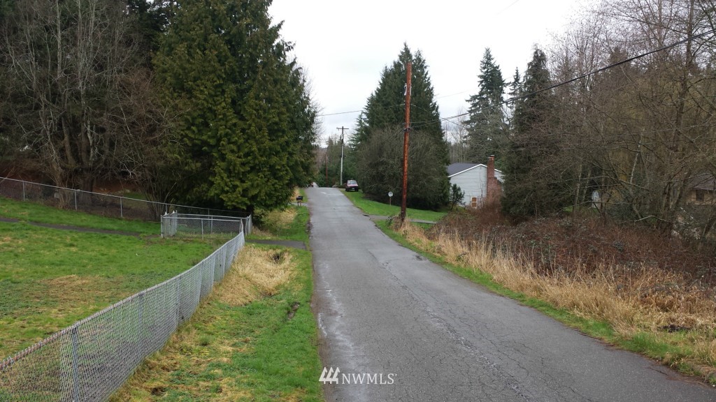 231-xx 7th Avenue Southeast Bothell, WA 98021 - Photo 8 of 13 Gallery Image 8