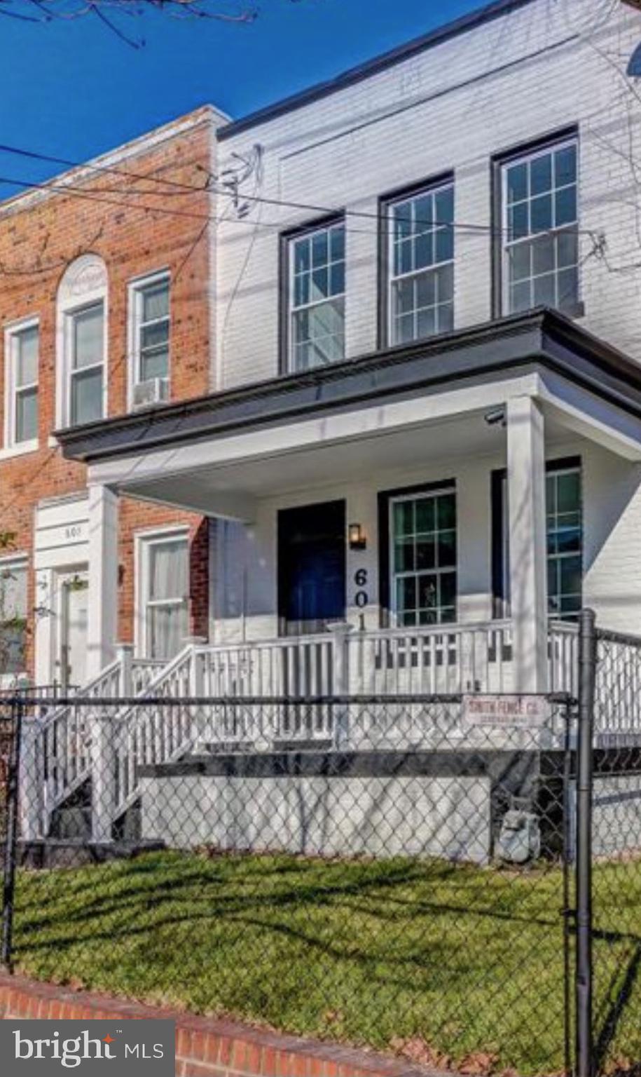 601 Rittenhouse Street Northwest Washington, DC 20011 - Photo 1 of 36