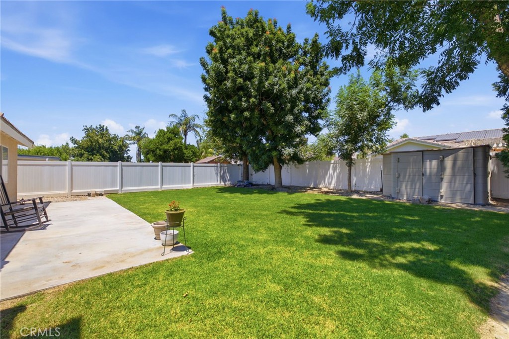 5716 March Meadows Way Bakersfield, CA 93313 - Photo 37 of 47