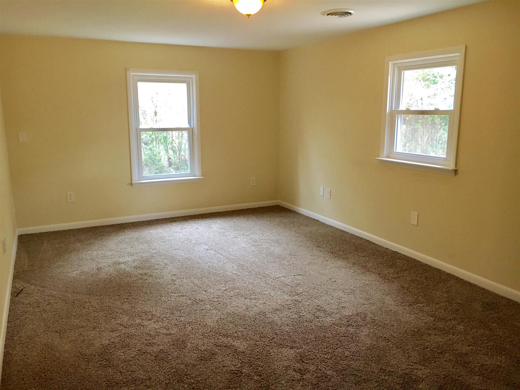 2409 Sulphur Springs Road Murfreesboro, TN 37129 - Photo 11 of 13 Gallery Image 11