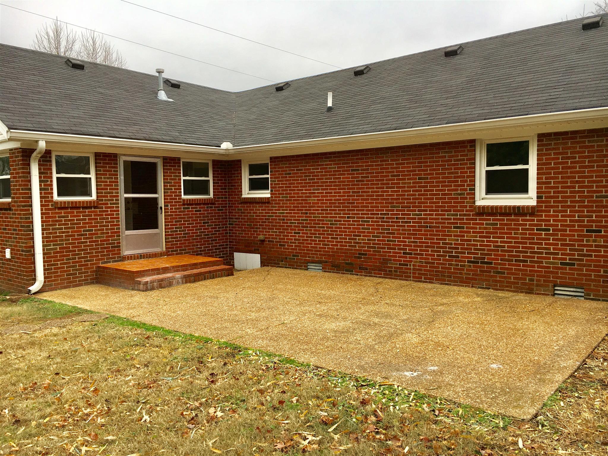 2409 Sulphur Springs Road Murfreesboro, TN 37129 - Photo 12 of 13 Gallery Image 12