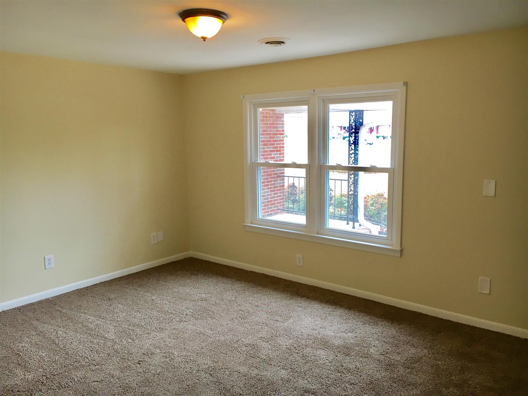 2409 Sulphur Springs Road Murfreesboro, TN 37129 - Photo 9 of 13 Gallery Image 9