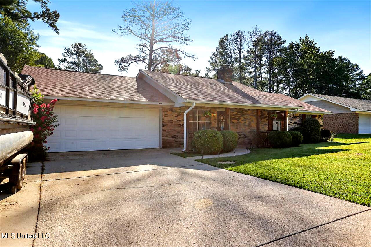 142 Fern Valley Road Brandon, MS 39042 - Photo 3 of 38 03-142 Fern Valley Rd