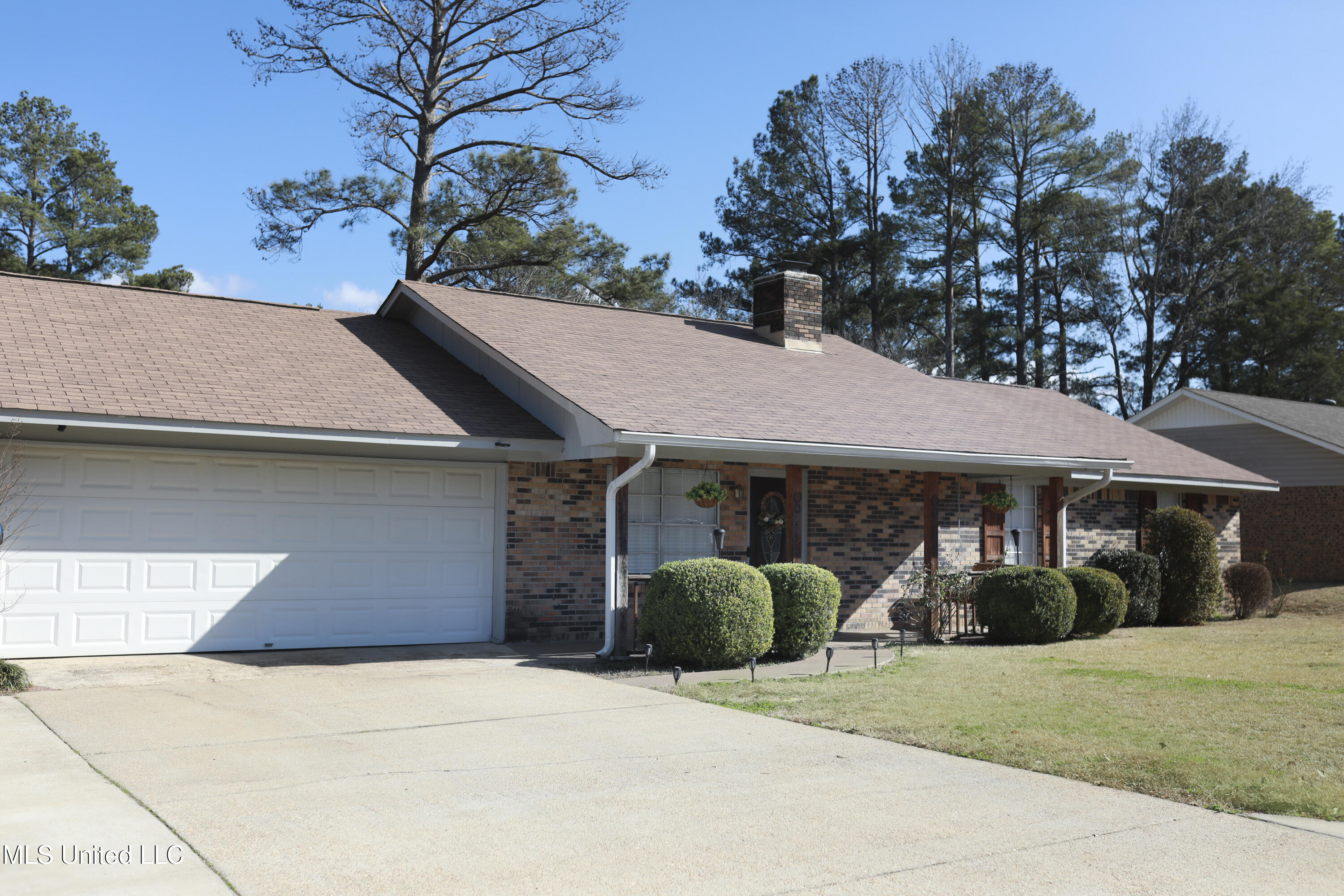 142 Fern Valley Road Brandon, MS 39042 - Photo 33 of 38 1F0A5672