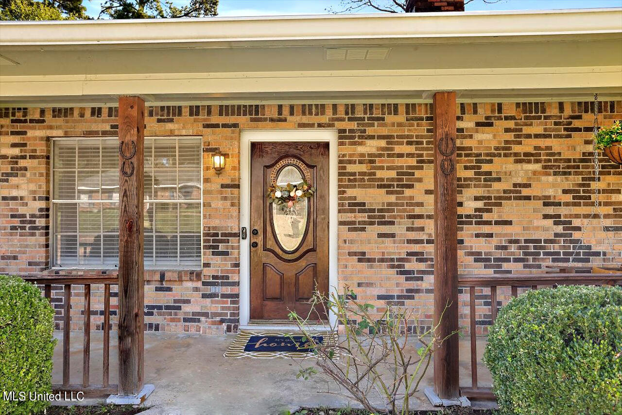 142 Fern Valley Road Brandon, MS 39042 - Photo 5 of 38 05-142 Fern Valley Rd