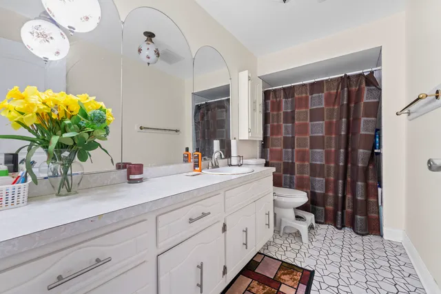 $419,999 | 9109 Crescent Court, Oak Lawn, IL 60453