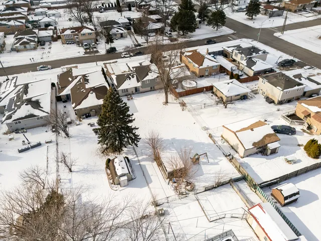 $419,999 | 9109 Crescent Court, Oak Lawn, IL 60453