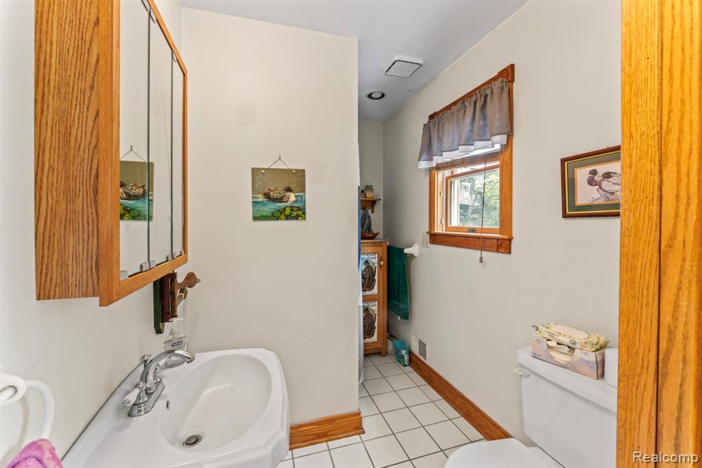 1591 Baldwin Road Lapeer, MI 48446 - Photo 15 of 46