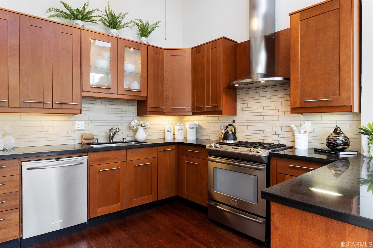 14 Joy Street San Francisco, CA 94110 - Photo 35 of 62