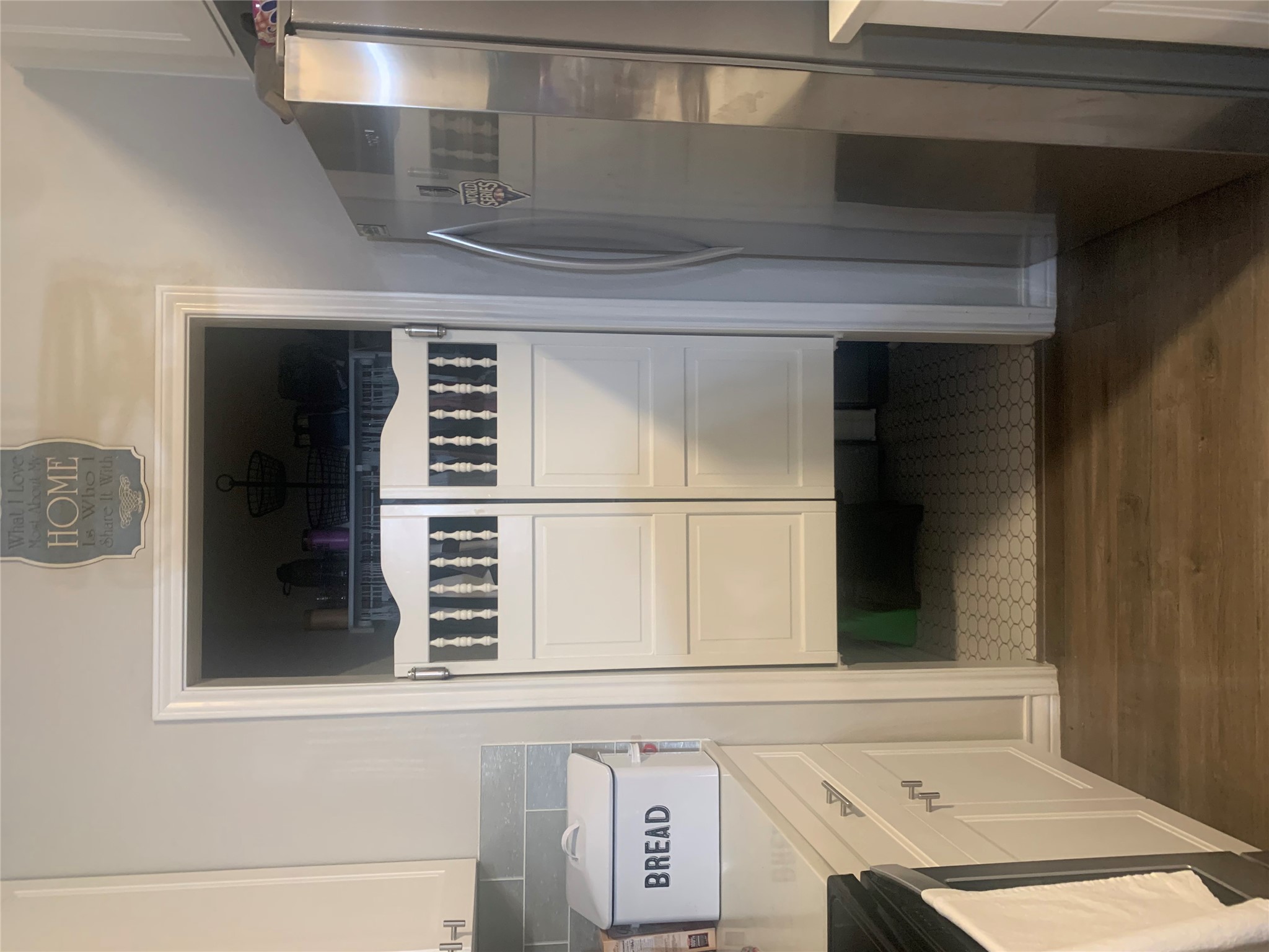 307 West Front Street Thorndale, TX 76577 - Photo 7 of 27 Detailed view of exhaust hood