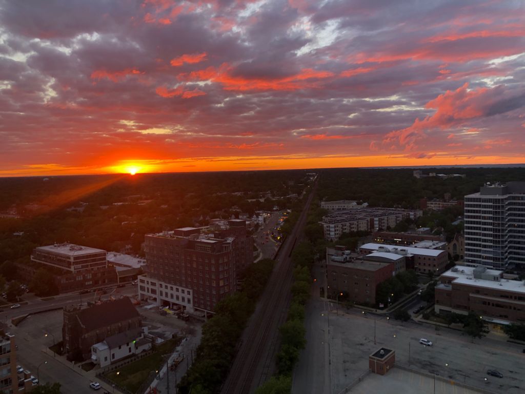 1720 Maple Avenue, Unit 2680 Evanston, IL 60201 - Photo 41 of 74 a view of a terrace with sky view