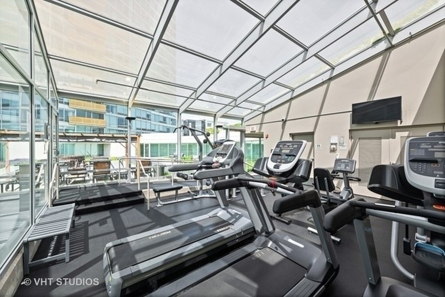 1720 Maple Avenue, Unit 2680 Evanston, IL 60201 - Photo 45 of 74 a view of a room with gym equipment