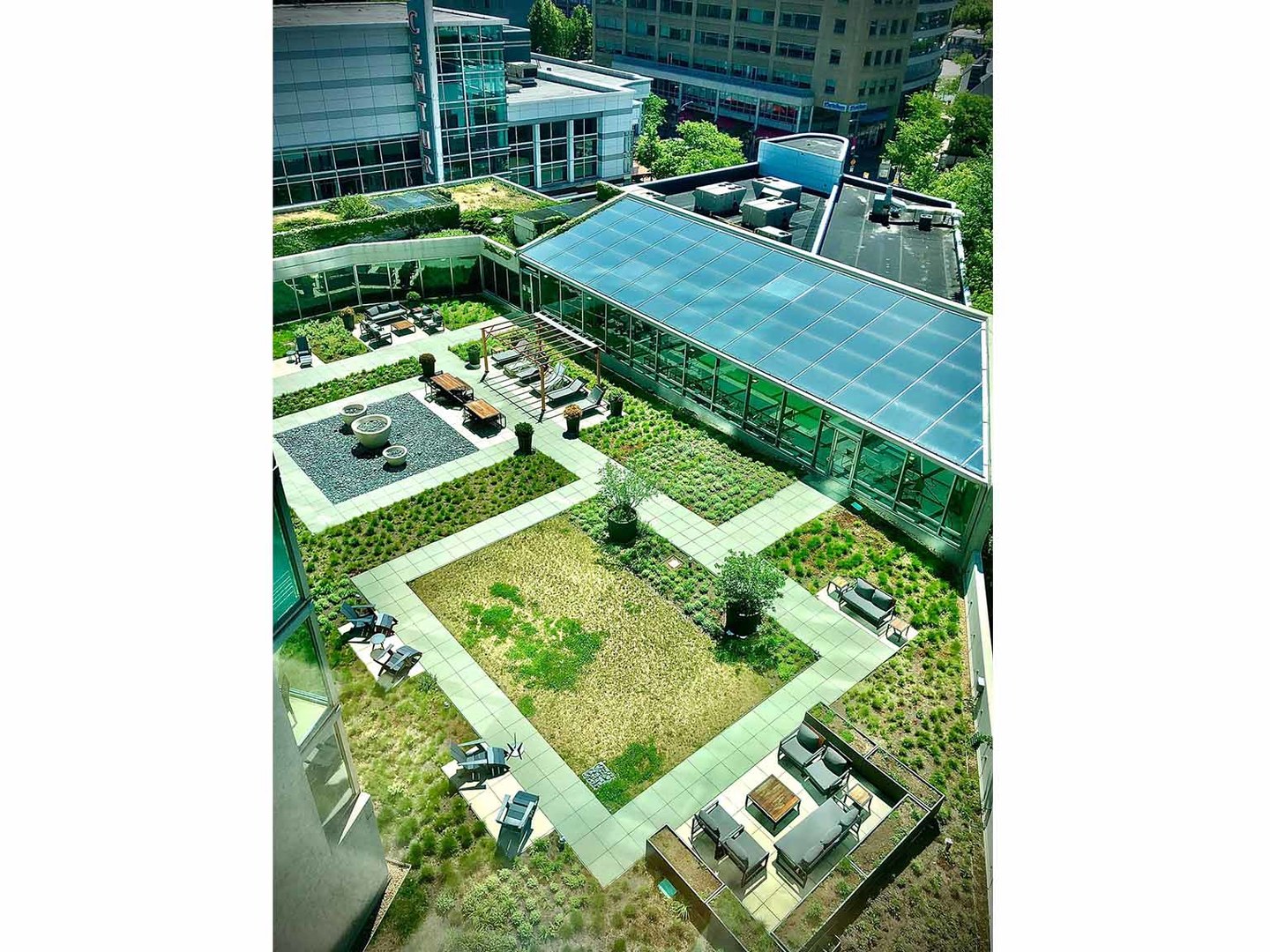 1720 Maple Avenue, Unit 2680 Evanston, IL 60201 - Photo 57 of 74 a view of a yard with plants