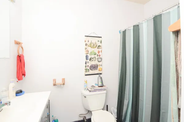 $3,295 | 1342 West Hubbard Street, Unit 2F, Chicago, IL 60642