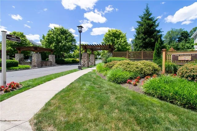 $430,000 | 30 Caldwell Terrace, Unit 30, Danbury, CT 06810