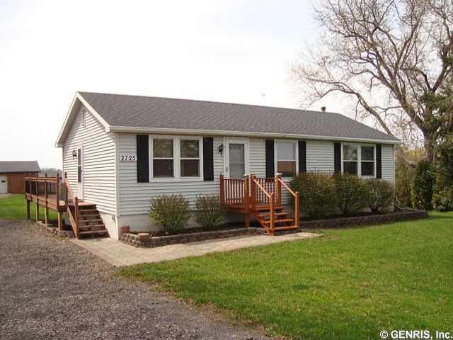 2725 Canandaigua Road Macedon, NY 14502 - Photo 1 of 1 Exterior Front