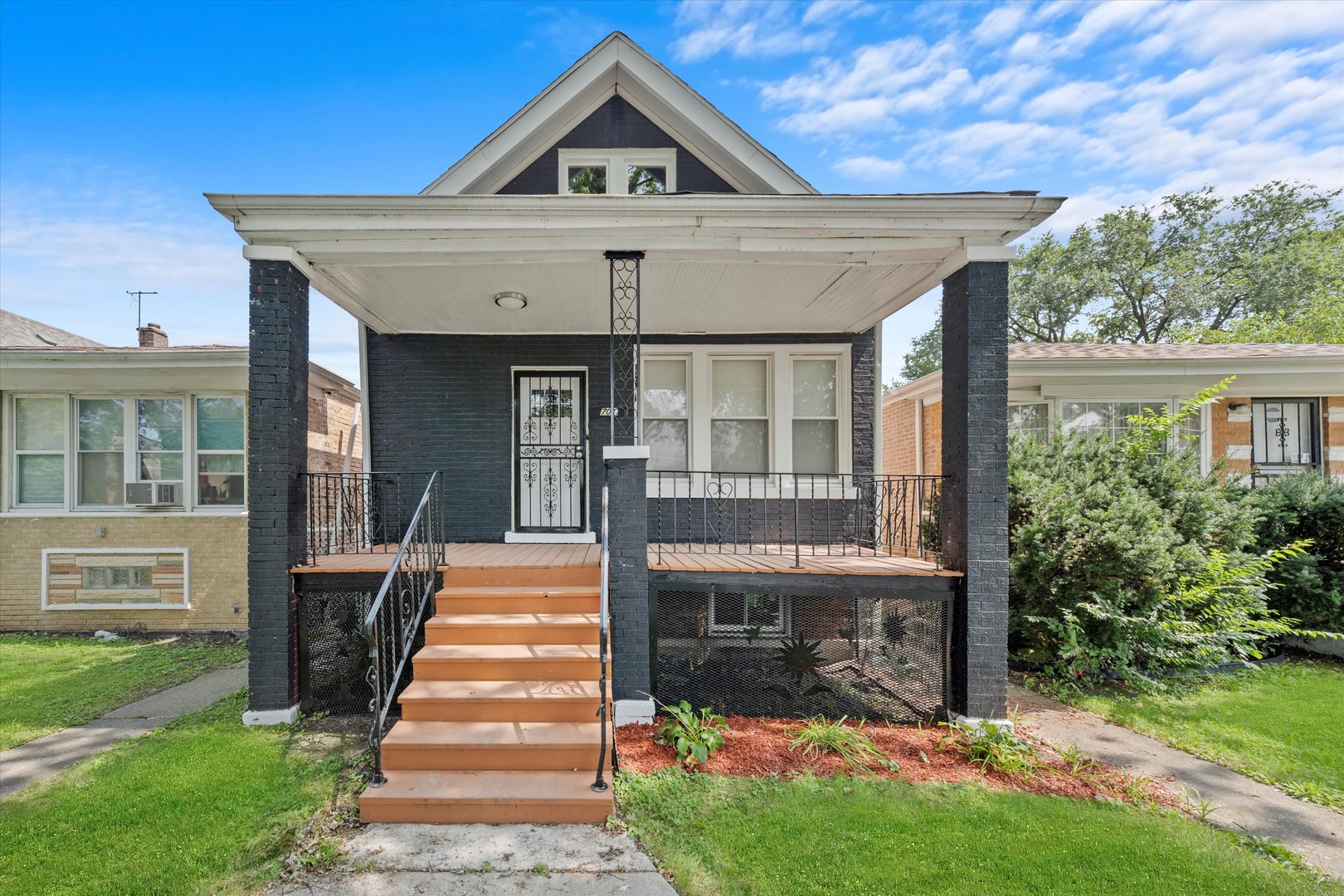 7017 South Claremont Ave  