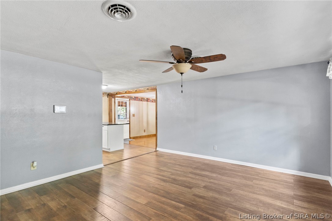 216 Smith Lane Hanover, IN 47243 - Photo 4 of 34