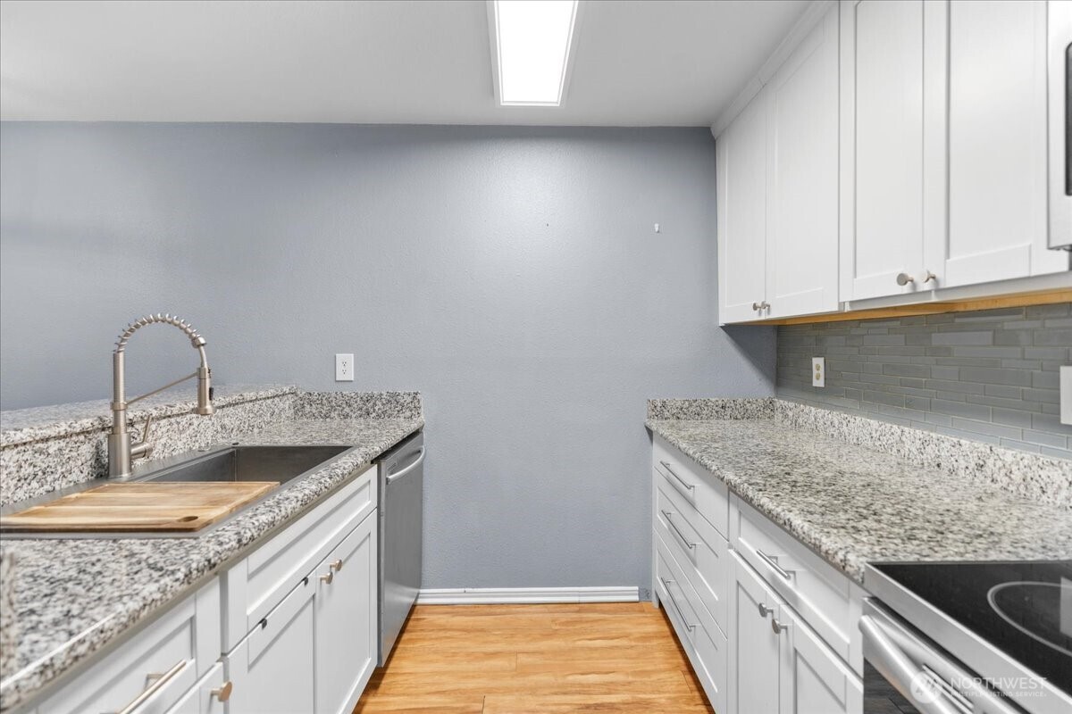 507 South 321st Street, Unit 4B Federal Way, WA 98003 - Photo 8 of 21