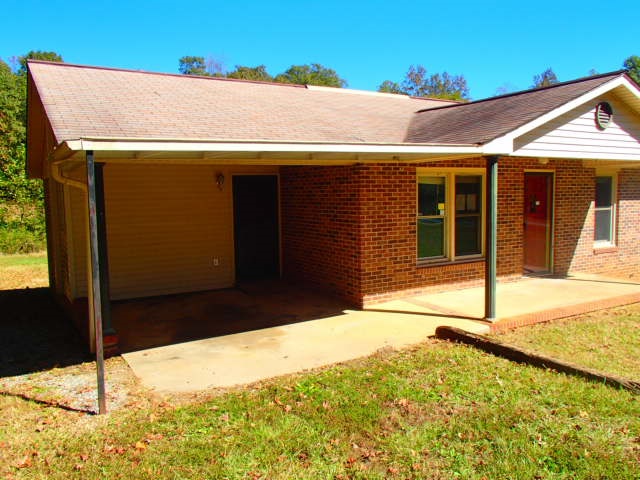 225 Lester Ashley Road Honea Path, SC 29654 - Photo 2 of 11