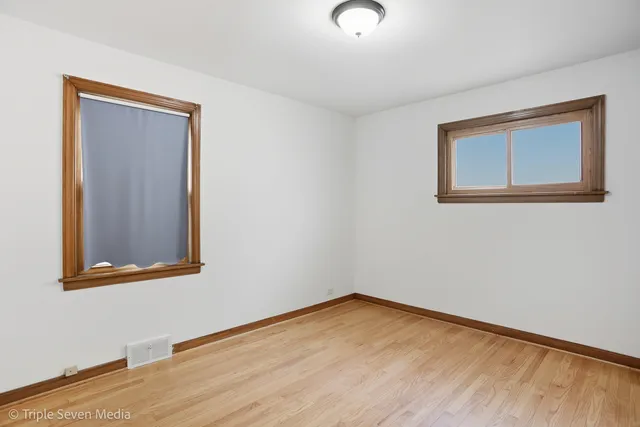 $329,500 | 314 East 31st Street, La Grange Park, IL 60526