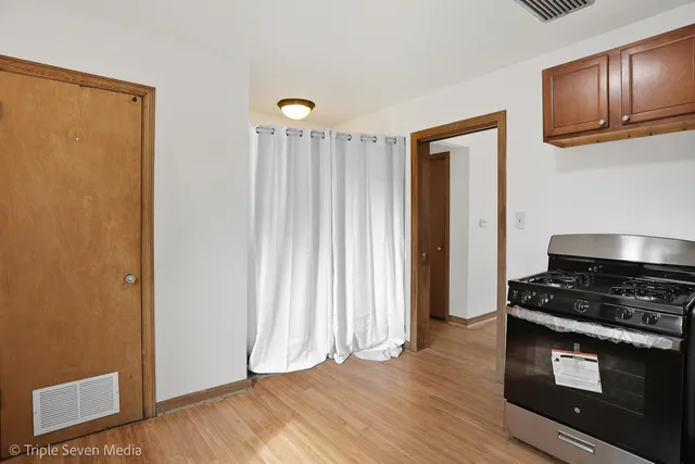 $329,500 | 314 East 31st Street, La Grange Park, IL 60526