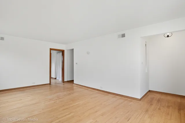 $329,500 | 314 East 31st Street, La Grange Park, IL 60526