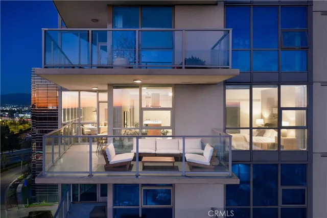 $923,063 | 9 Mac Arthur Place, Unit 508, Santa Ana, CA 92707