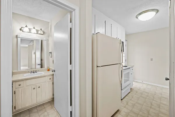 $265,000 | 1022 Rachels Square Drive, Hermitage, TN 37076