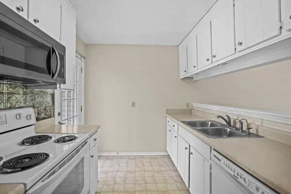 $265,000 | 1022 Rachels Square Drive, Hermitage, TN 37076