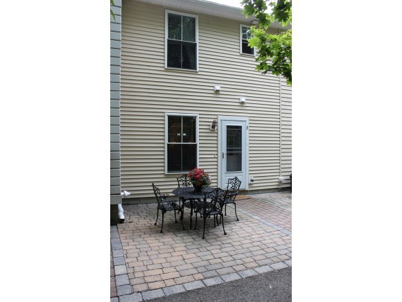 169 Locust Street, Unit B Dover, NH 03820 - Photo 1 of 1 Gallery Image 1