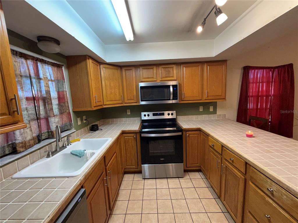 5016 Alderman Road Lakeland, FL 33810 - Photo 6 of 27 Gallery Image 6