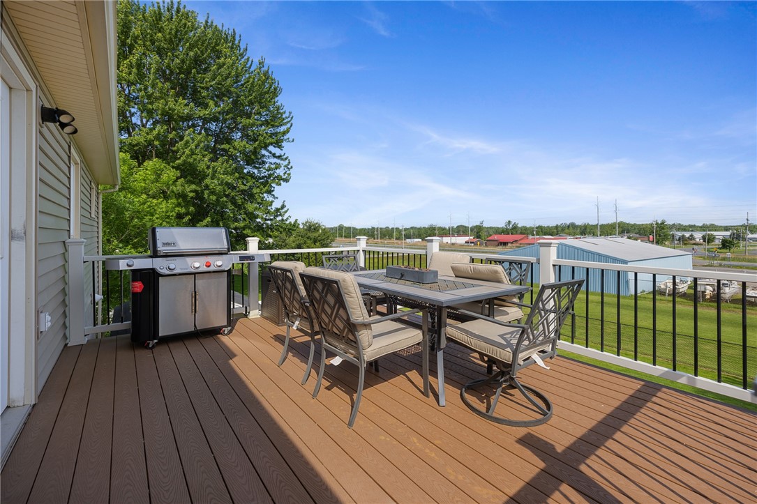301 Ridge Road Ontario, NY 14519 - Photo 19 of 50
