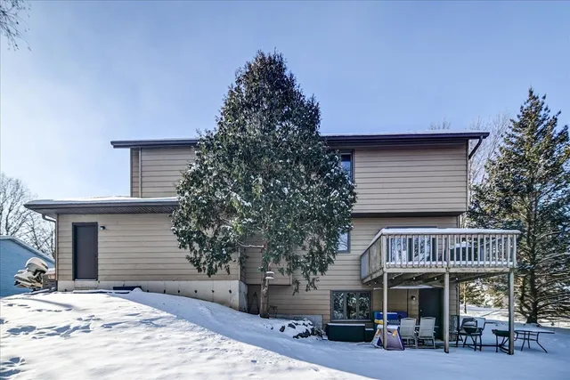 $399,900 | 400 Old Indian Trail, DeForest, WI 53532