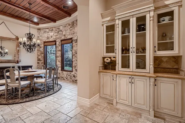 $5,499,999 | 2845 Red Arrow Drive, Las Vegas, NV 89135