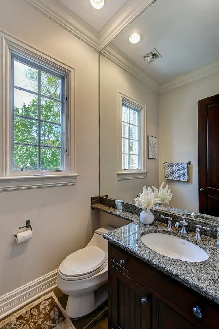 445 Ridge Avenue Clarendon Hills, IL 60514 - Photo 22 of 50