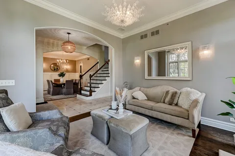 $2,100,000 | 445 Ridge Avenue, Clarendon Hills, IL 60514