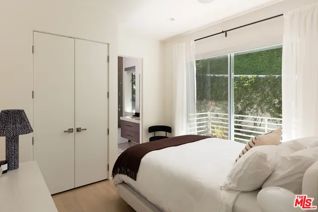 $2,549,000 | 7350 Pacific View Drive, Los Angeles, CA 90068