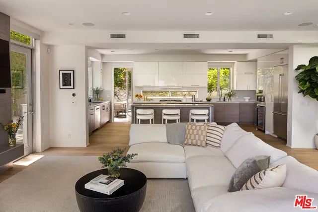 $2,549,000 | 7350 Pacific View Drive, Los Angeles, CA 90068