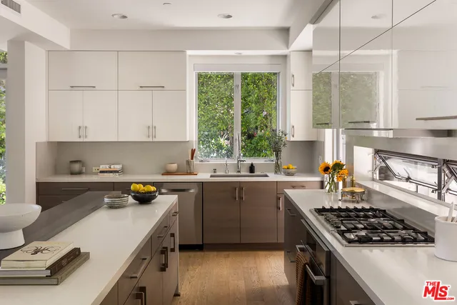 $2,549,000 | 7350 Pacific View Drive, Los Angeles, CA 90068