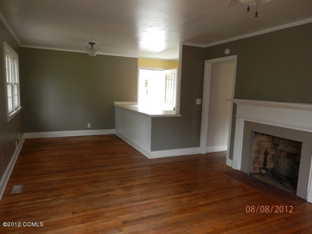 219 Church Road Havelock, NC 28532 - Photo 3 of 12 living room dining